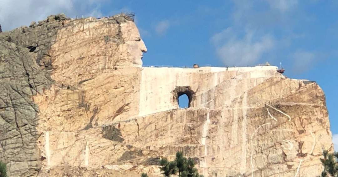 Rock carved of Crazy Horse head
